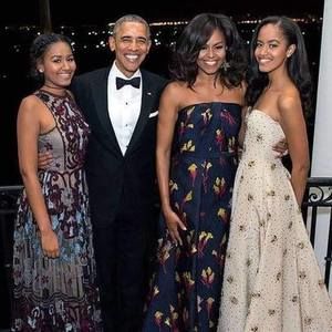 Meet your Posher, Ava